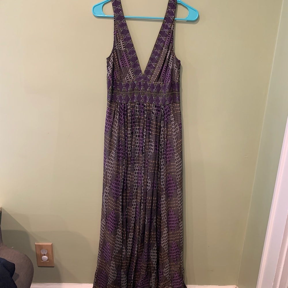 BCBG 100% silk gown with sequin detail. Size 6